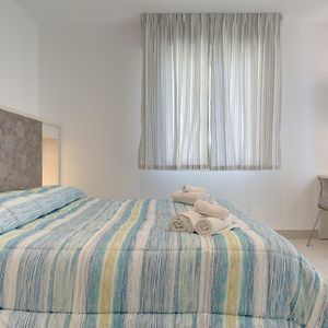 Camera con letto king size